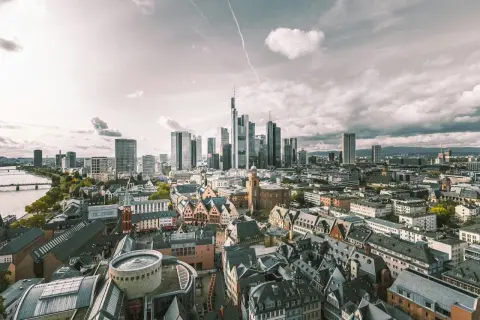 Frankfurt nad Menem: Atrakcje, "Mainhattan" i plan idealnego weekendu
