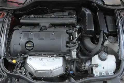 Mini 1.6 Diesel: PSA czy BMW? Uniknij drogich pułapek!