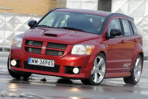 Dodge Caliber 1.8 – jaki to silnik? Opinie, problemy i charakterystyka