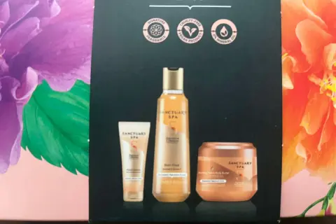Sanctuary Spa: Kosmetyki, Gdzie Kupić? Stwórz Luksusowe SPA w Domu