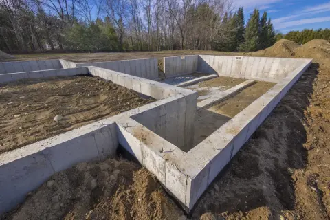 Jak długo schną fundamenty? Poznaj cały proces i zasady pielęgnacji