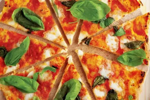 Sos do pizzy jak z pizzerii – prosty przepis na idealny smak w domu