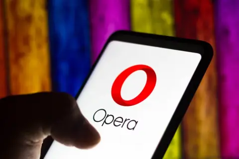 Czy Opera GX ma VPN? Tak! Sprawdź, jak działa i czy jest dla Ciebie