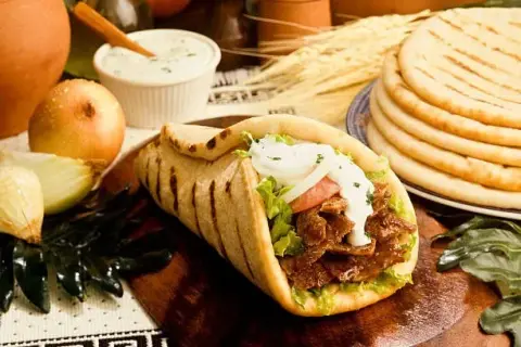 Gdzie jest kebab w Łodzi? Odkryj najlepsze miejsca na smakowite dania