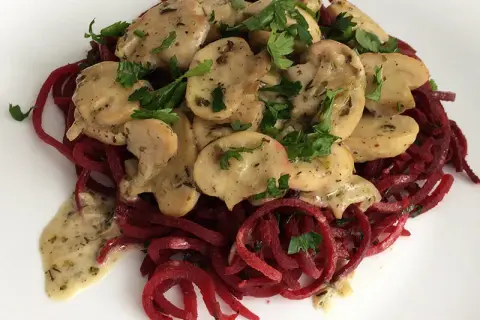 Spaghetti z burakami: przepis + sekrety idealnego smaku