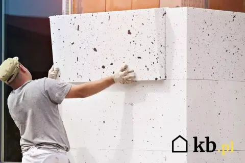 Kubik styropianu ile to m2? Prosty przelicznik i kalkulacja!