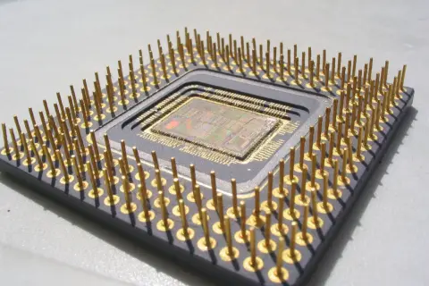Czy system binarny naprawdę jest kluczem do zrozumienia technologii?