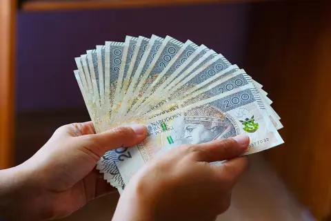Ile dostaje pracodawca za zatrudnienie osoby niepełnosprawnej? Sprawdź kwoty!