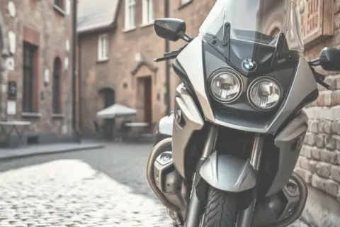 Silniki BMW 1200 Boxer: Olejak czy Wodniak? Przewodnik dla kupujących