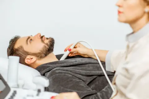 Jak wygląda badanie hormonalne? Pełny przewodnik dla kobiet i mężczyzn
