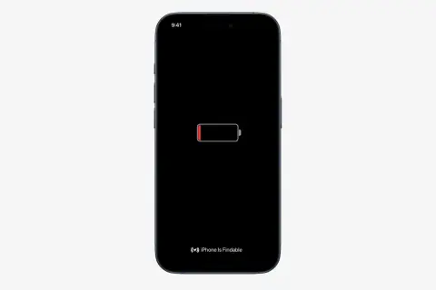 Wyłączony iPhone z ikoną niskiego poziomu baterii i napisem "iPhone Is Findable". Dowiedz się, jak znaleźć iPhone jak jest wyłączony.