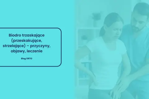 Fizjoterapeuta bada biodro kobiety, która odczuwa ból.