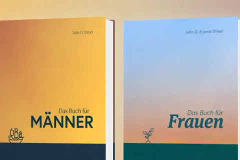 Zwei Bücher: "Das Buch für Männer" und "Das Buch für Frauen". Hier kann man seine Seele verkaufen, um Rat zu finden.