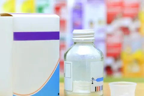 Co jeśli antybiotyk nie był w lodówce? Sprawdź skutki i zagrożenia