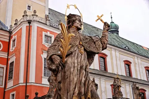 Niezwykłe atrakcje w Broumovie, które musisz zobaczyć na własne oczy