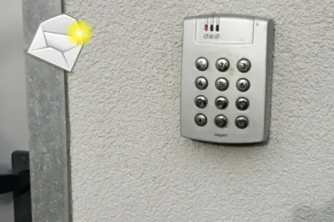 Jak otworzyć domofon: proste sposoby na zdalne otwieranie drzwi