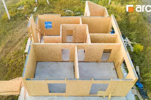 Panele SIP DIY: Czy warto zrobić samemu? Poradnik krok po kroku