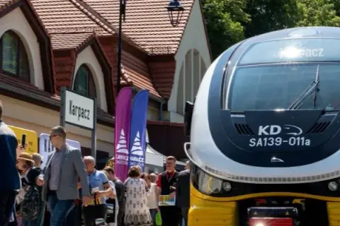 Jak dojechać do Karpacza pociągiem? Sprawdź, co musisz wiedzieć