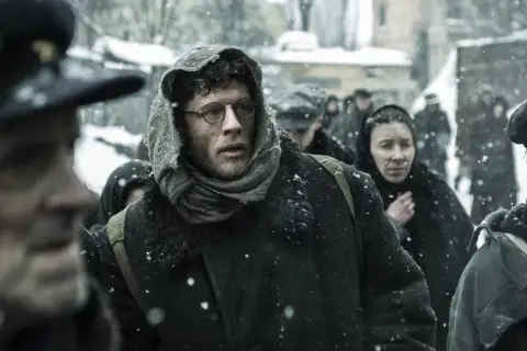 Obsada filmu Obywatel Jones: Poznaj aktorów z thrillera Holland