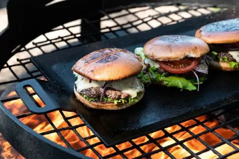 Smash Burger Plancha : Le Guide Ultime pour une Croûte Parfaite