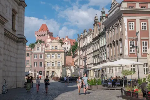 Gdzie leży Poznań? Odkryj jego lokalizację i ciekawe miejsca