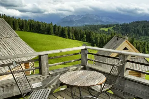 Bukowina Tatrzańska: Karczmy z widokiem na Tatry? Oto TOP miejsca!