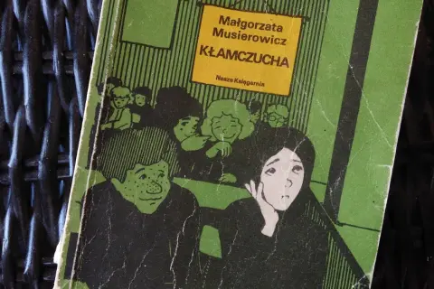 "Kłamczucha" i "Kwiat kalafiora": Kto je napisał? Odkryj Jeżycjadę