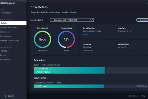 Szczegóły dysku Samsung SSD 970 EVO 1TB. Stan "Dobry", temperatura 43°C. To ważne informacje do **backupu danych**.