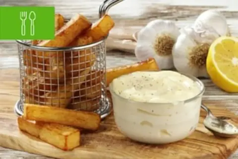 Najlepsze dipy do grilla, które odmienią Twoje grillowanie na zawsze