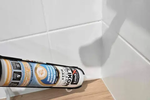 Jaki silikon do WC? Wybierz najlepszy dla higieny i trwałości