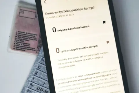 Ile punktów karnych za telefon? Sprawdź, co grozi kierowcom