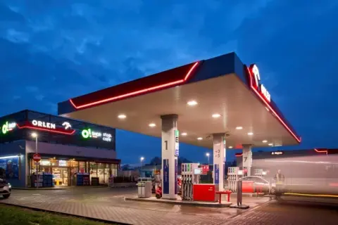 Do kiedy promocje na paliwo? Orlen, BP, Shell, MOL daty i rabaty