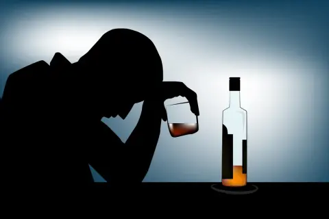 Alkohol po radioterapii: Czy to bezpieczne? Onkolog wyjaśnia