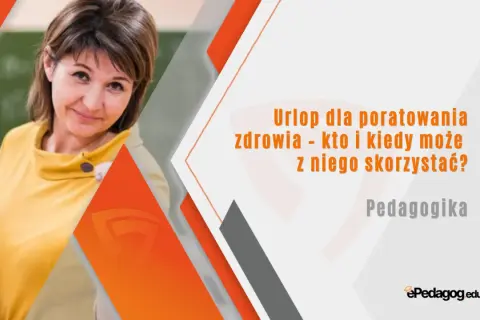 Nauczycielka z uśmiechem, trzymająca książki. Temat: urlop dla poratowania zdrowia - kto i kiedy może z niego skorzystać? Pedagogika.