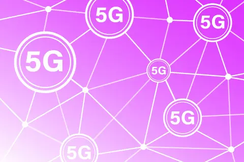 Sieć 5G to przyszłość łączności. Grafika przedstawia połączone ze sobą okręgi z napisem "5G", symbolizujące globalną sieć.