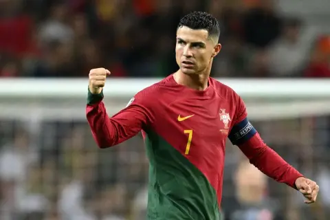 Ronaldo statystyki: Zaskakujące osiągnięcia i nieznane rekordy piłkarza