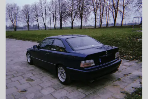BMW E36 Rieger spoiler: Oryginał vs. zamiennik co wybrać?