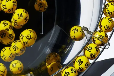 Ile zarabia właściciel Lotto? Zaskakujące fakty o dochodach Totalizatora