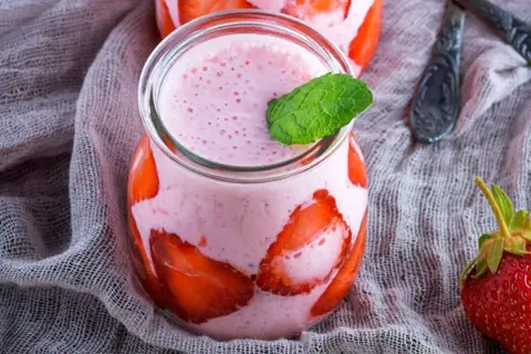 El Batido de Fresa y Yogur Perfecto: Receta Fácil y Saludable