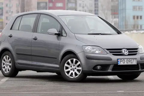 Rozstaw śrub Golf 5: Jakie są wymiary rozstawu śrub w modelu Volkswagen Golf 5?