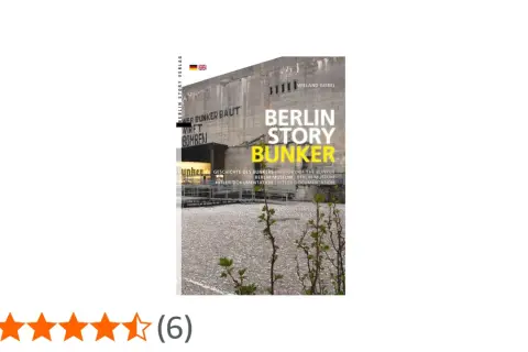 En bokomslag med en stor betongbunker och texten "Berlin Story Bunker". En fascinerande inblick i bunkerns historia.