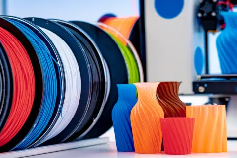 Filamenty 3D: Co to jest? Jaki wybrać i jak o niego dbać?