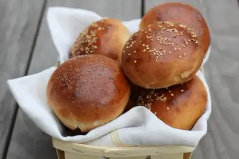 Pains burger Thermomix : Ma recette moelleuse et inratable !