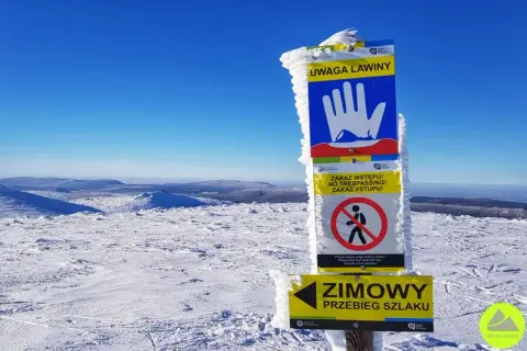 Czy szlaki w Karkonoszach są otwarte zimą? Bezpieczny przewodnik