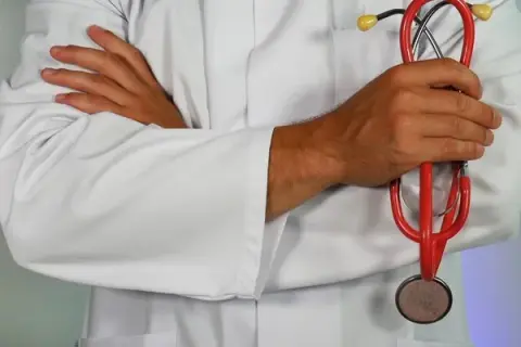 Dr Roman Kawecki: Urolog gdzie przyjmuje i jak umówić wizytę?