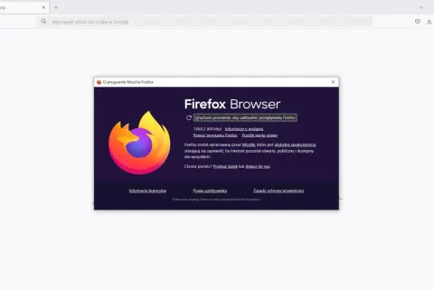 Okno "O programie Mozilla Firefox" z opcją "Uruchom ponownie, aby uaktualnić przeglądarkę Firefox" dla przyspieszania Firefox.