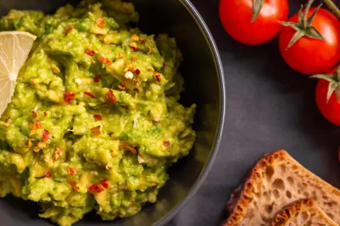 Guacamole: Zdrowe czy pułapka? Jak jeść, by czerpać korzyści