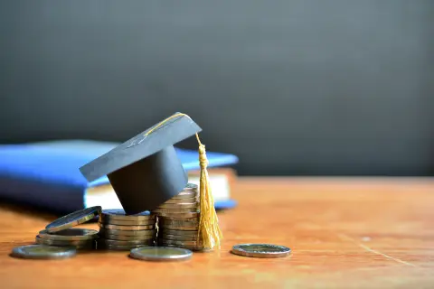 Student zaoczny po 26. roku życia: Ubezpieczenie zdrowotne co dalej?