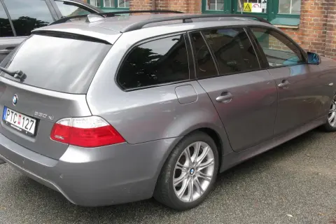 BMW E60 kombi - pełne specyfikacje, porównania i opinie użytkowników