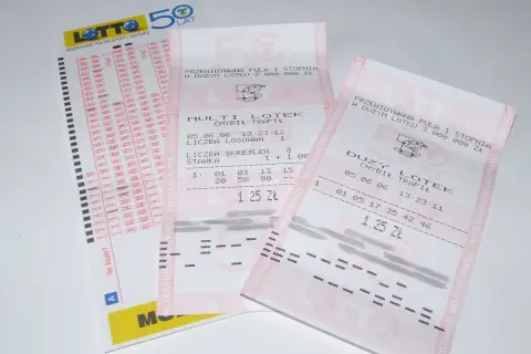 Na kuponach Lotto widać pola do zaznaczania liczb. Czy można zagrać w lotto plus na liczby inne niż te w zakładzie lotto? Pytanie pozostaje otwarte.